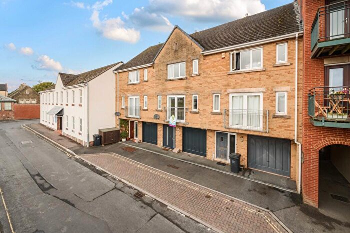 4 Bedroom Terraced House For Sale In Quayside Commercial Road, Barnstaple, Devon, EX31