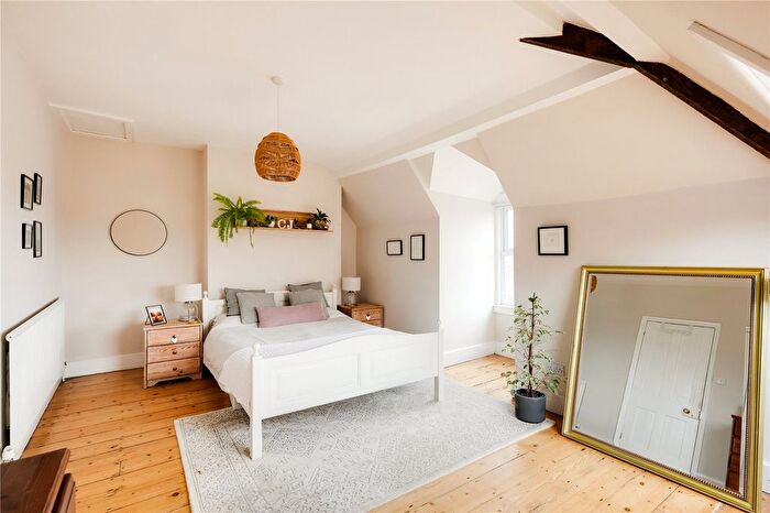 2 Bedroom Flat For Sale In Randall Road, Clifton, Bristol, BS8