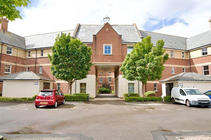 2 Bedroom Flat For Sale In Little Keep Gate, Dorchester, DT1