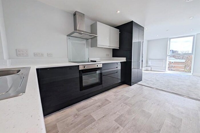 1 Bedroom Apartment To Rent In Clarendon Apartments, SO14