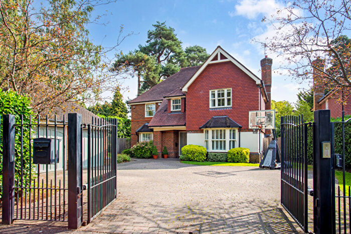 5 Bedroom Detached House To Rent In Sandringham Park, Cobham, Surrey, KT11
