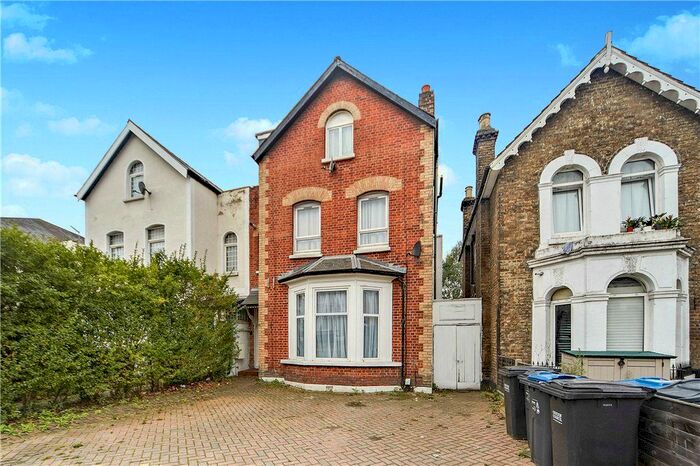 2 Bedroom Flat To Rent In Parchmore Road, Thornton Heath, CR7