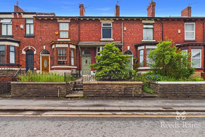 2 Bedroom Terraced House For Sale In Mottram Road, Hyde, Greater Manchester, SK14