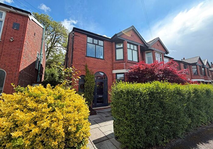 5 Bedroom Semi-Detached House For Sale In College Drive, Whalley Range, M16