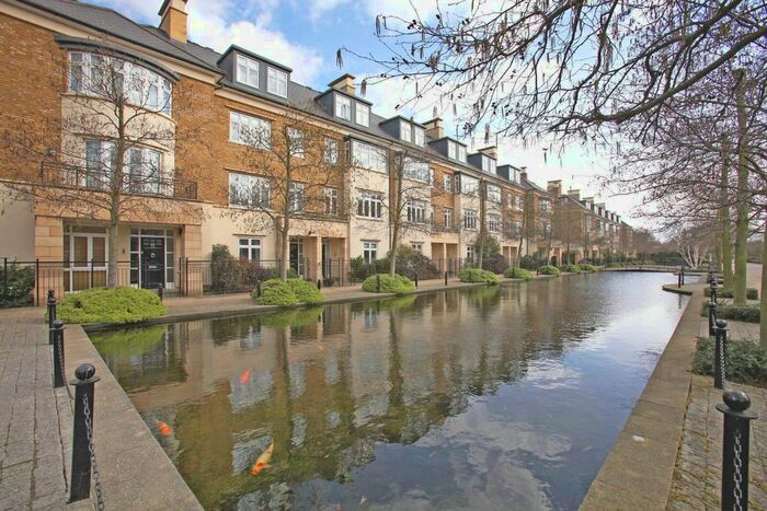 5 Bedroom Detached House To Rent In Melliss Avenue, Richmond, TW9