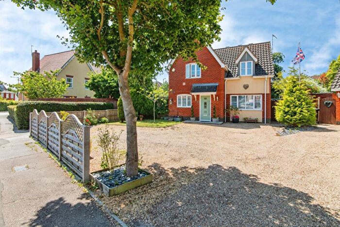 3 Bedroom Detached House For Sale In Monarch Way, Carlton Colville, Lowestoft, NR33