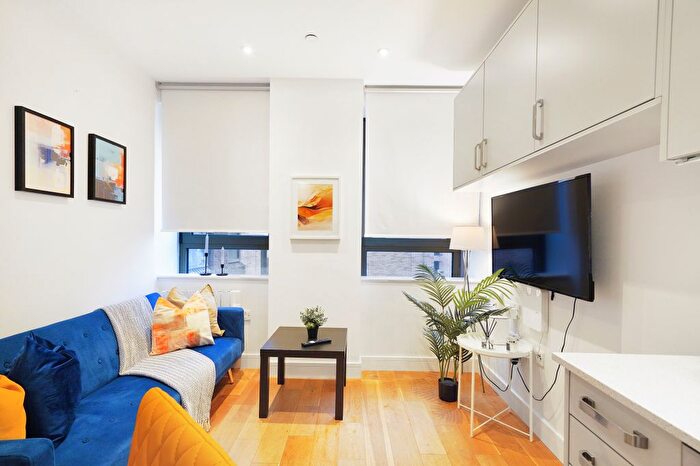 Studio To Rent In Archer Ct, Feltham, TW13