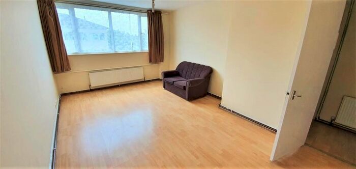 1 Bedroom Flat To Rent In Freshwater Court, Lady Margaret Road, Southall, UB1