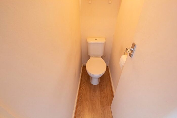 2 Bedroom Flat To Rent In Copperfield, Chigwell, IG7