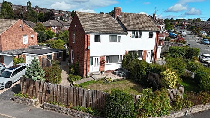 3 Bedroom Semi-Detached House For Sale In Oakdell, Dronfield, S18