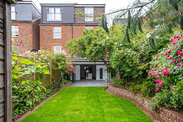 3 Bedroom Semi Detached House For Sale In Cornfield Road, RH2