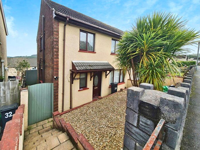 3 Bedroom House To Rent In Beacons View, Cimla, Neath, SA11