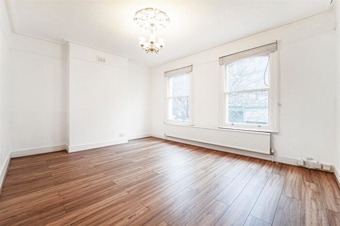 1 Bedroom Flat To Rent In Churchfield Road, Acton, W3
