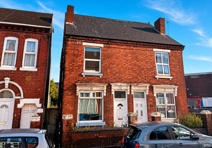 2 Bedroom Semi-Detached House For Sale In Haden Road, Cradley Heath, West Midlands, B64