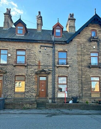 2 Bedroom House To Rent In Huddersfield Road, Elland, HX5