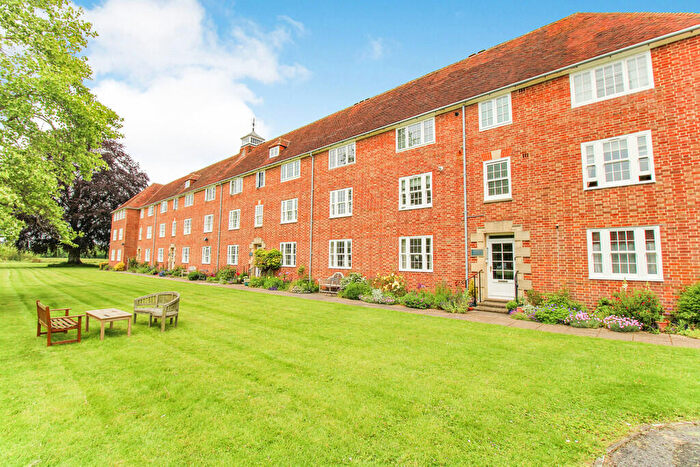 1 Bedroom Apartment To Rent In The Close, Salisbury, SP1