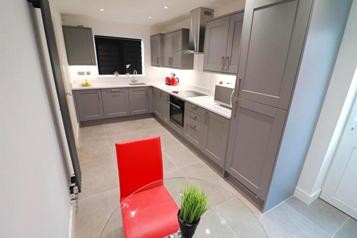 4 Bedroom Detached House To Rent In Manor Drive, Wirral, CH49