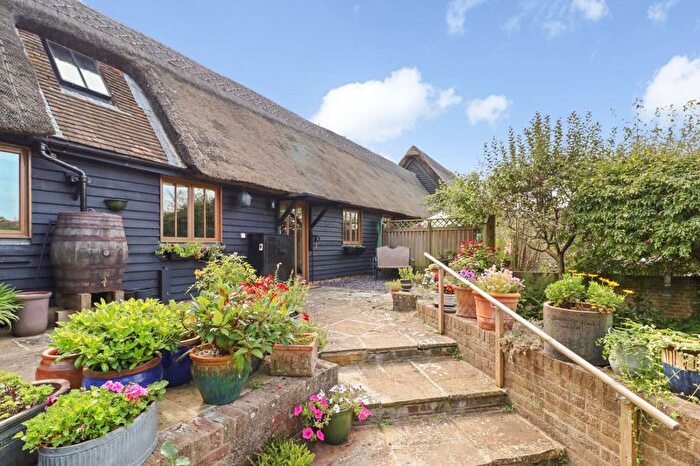 2 Bedroom Property For Sale In The Street, Canterbury, CT3