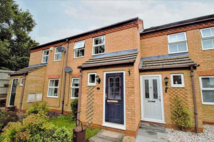 2 Bedroom Terraced House To Rent In Fisher Close, Barton-Le-Clay, MK45