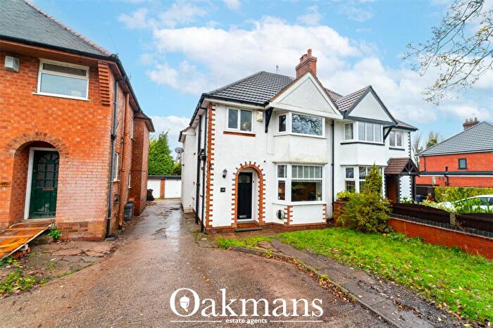 3 Bedroom Semi Detached House For Sale In Groveley Lane, Birmingham, West Midlands, B31