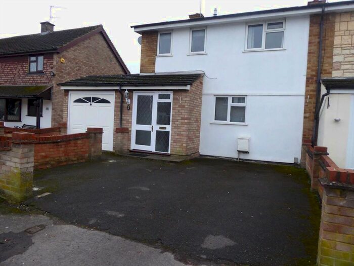 3 Bedroom Property To Rent In Bruce Road, Woodley, Reading RG5