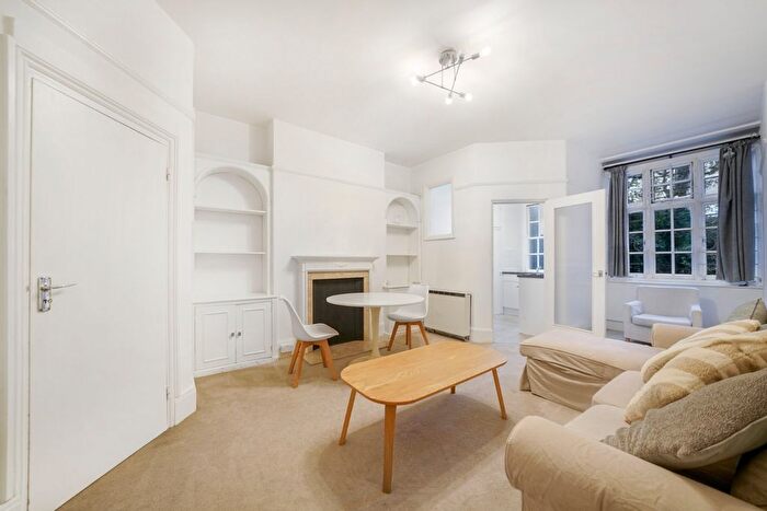 1 Bedroom Flat To Rent In Elm Tree Court, Elm Tree Road, NW8