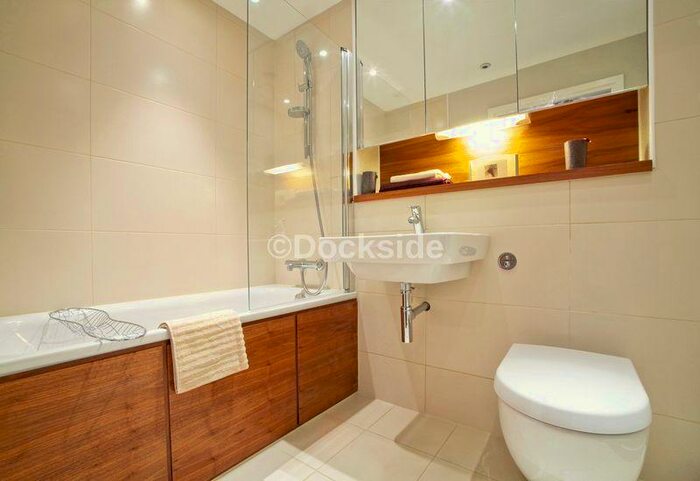 2 Bedroom Apartment To Rent In The Quays, Chatham Maritime, ME4