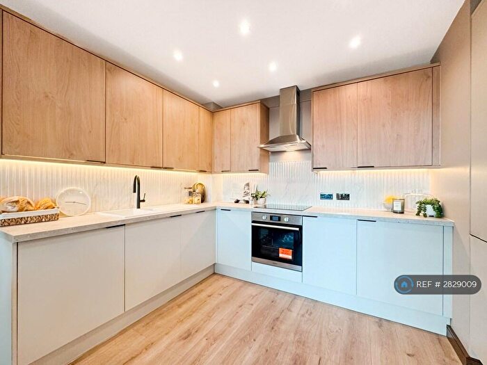3 Bedroom Flat To Rent In Gerry Raffles Square, London, E15