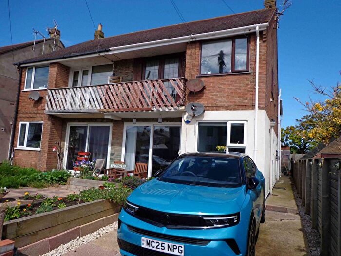 2 Bedroom Flat For Sale In Beach Court, Beach Road, Thornton-Cleveleys, FY5