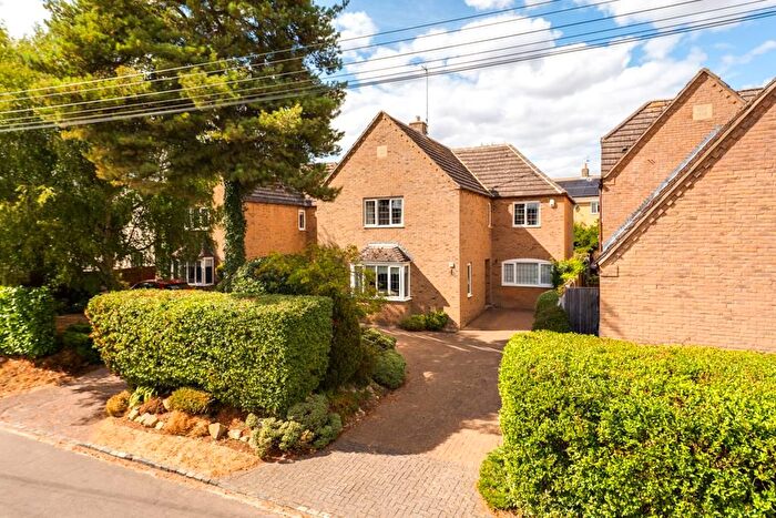 5 Bedroom Detached House For Sale In Willow Lane, Stanion, NN14