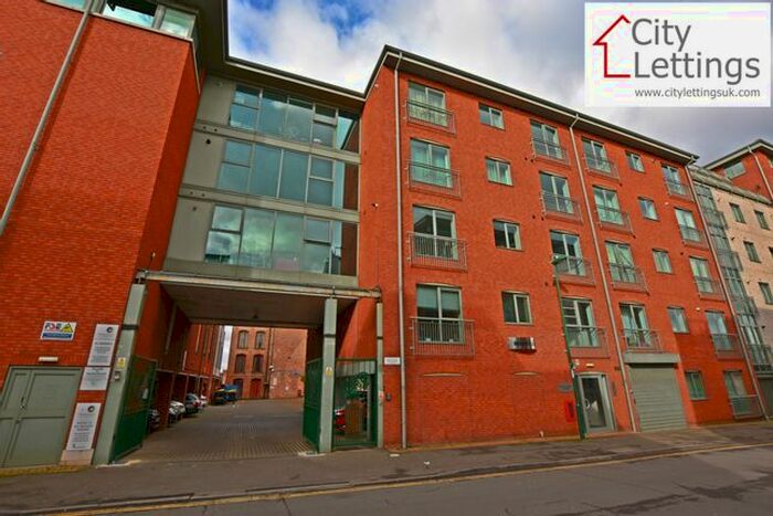 2 Bedroom Flat To Rent In Raleigh Square, Raleigh Street, Arbretum, NG7