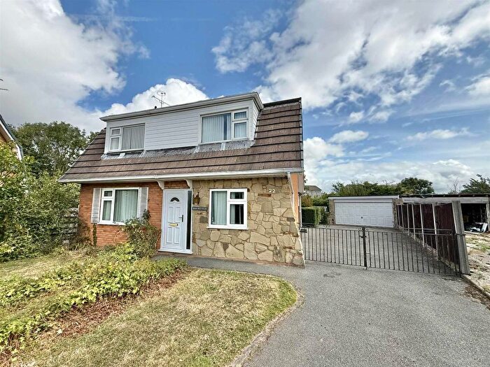 4 Bedroom Detached House For Sale In Cilgant Eglwys Wen, Bodelwyddan, LL18