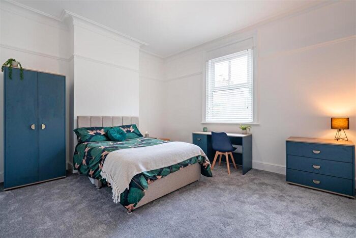 6 Bedroom House To Rent In Commonside, Sheffield, S10