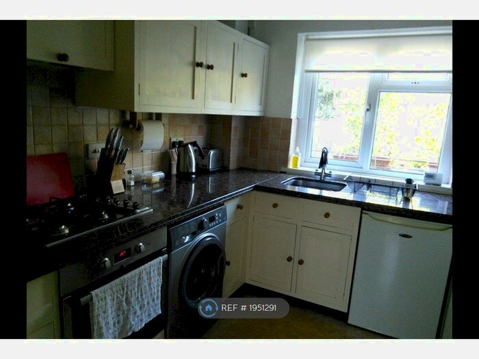 Studio To Rent In South Street, Exeter, EX1