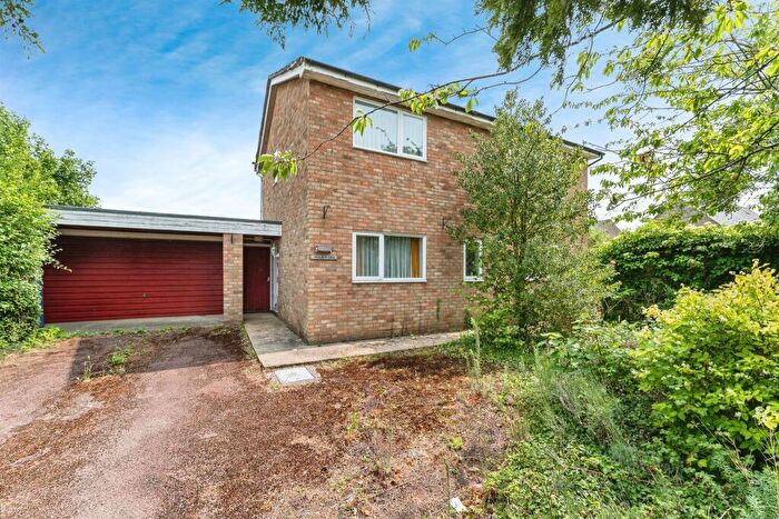 3 Bedroom Character Property For Sale In Montagu Square, Eynesbury, St. Neots, PE19