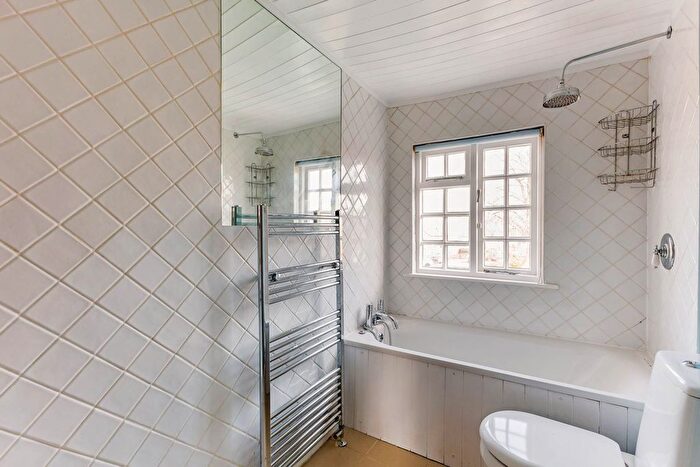 3 Bedroom Terraced House For Sale In Church Street, Henley On Thames, RG9