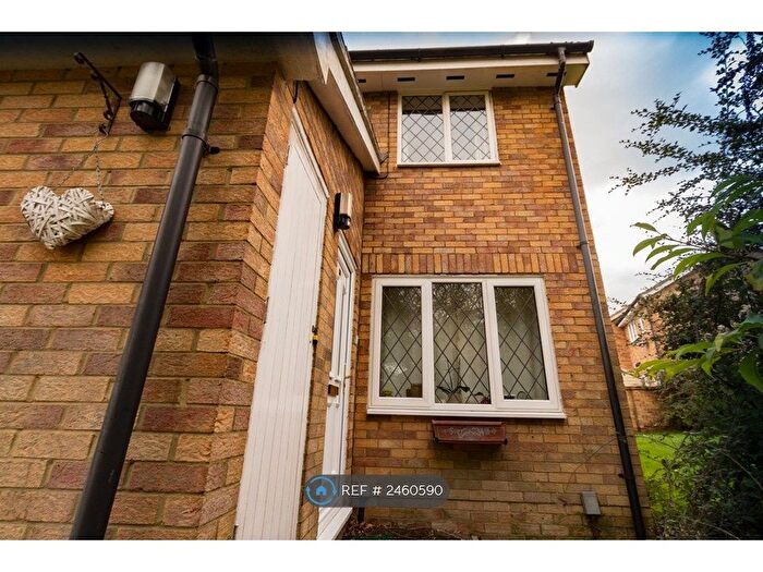 1 Bedroom Maisonette To Rent In Simmonds Close, Bracknell, RG42