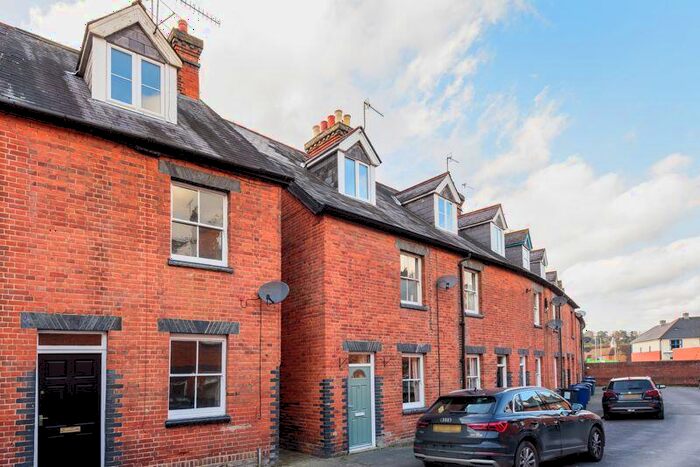 3 Bedroom Terraced House To Rent In Victoria Road, Godalming, GU7