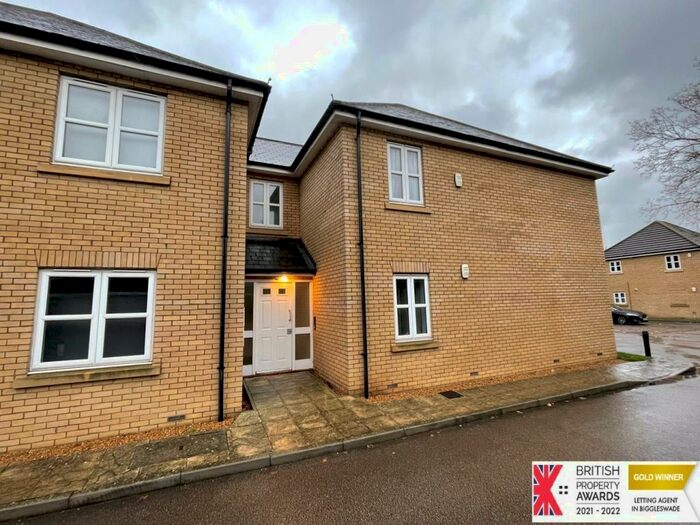 2 Bedroom Flat To Rent In Dilley Croft, Biggleswade, SG18