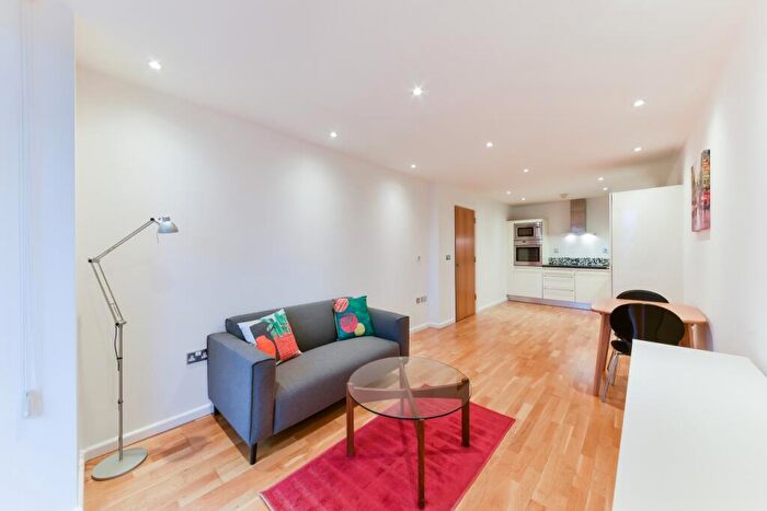 1 Bedroom Flat To Rent In Millharbour, Canary Wharf, London, E14