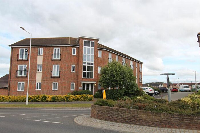 2 Bedroom Flat To Rent In Thistle Hill Way, Minster On Sea, Sheerness, ME12