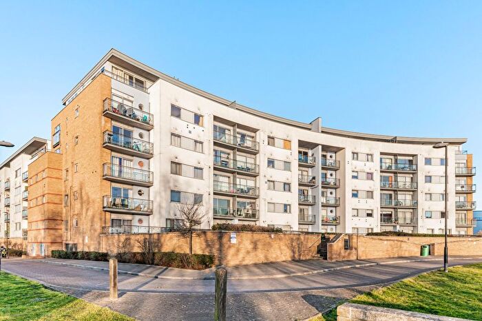2 Bedroom Flat To Rent In Tideslea Path, Thamesmead, SE28