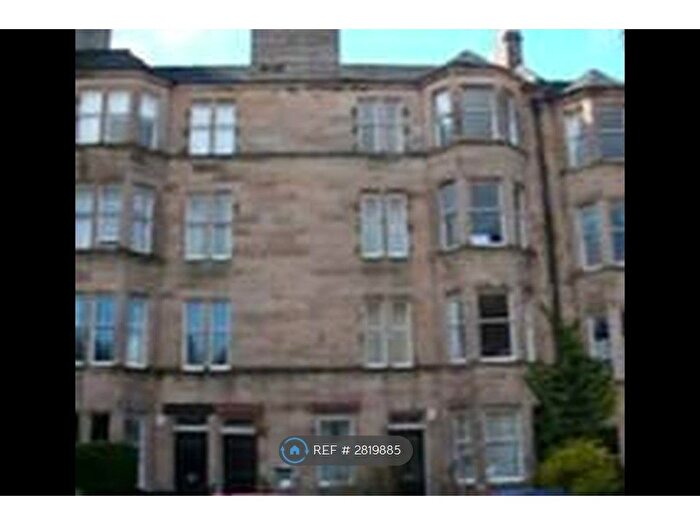 3 Bedroom Flat To Rent In Edinburgh, Edinburgh, EH9