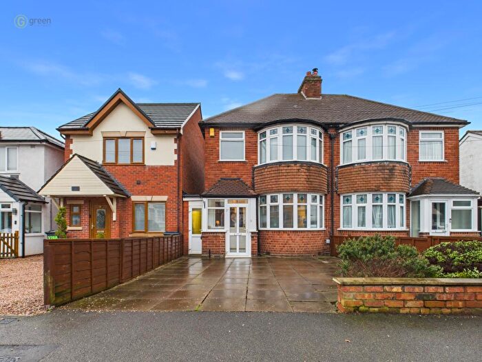 3 Bedroom Semi-Detached House For Sale In Jockey Road, Sutton Coldfield, B73