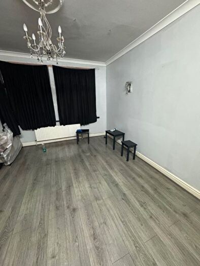 3 Bedroom Detached House To Rent In Flanders Road, London, E6