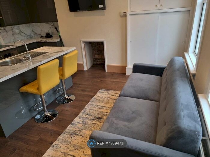 1 Bedroom Flat To Rent In Kent House Road, London, SE26