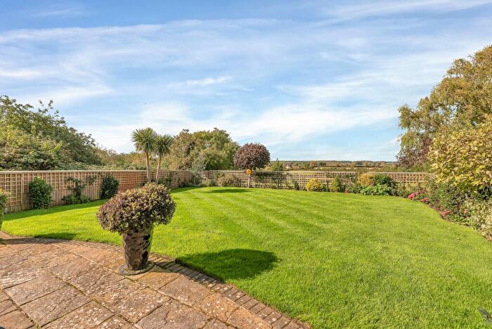 4 Bedroom Detached House For Sale In Old Moat Court, Nottingham, NG12