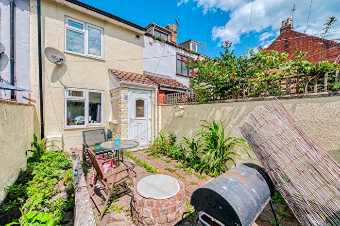 3 Bedroom Terraced House For Sale In Old Wellington Place, Great Yarmouth, NR30