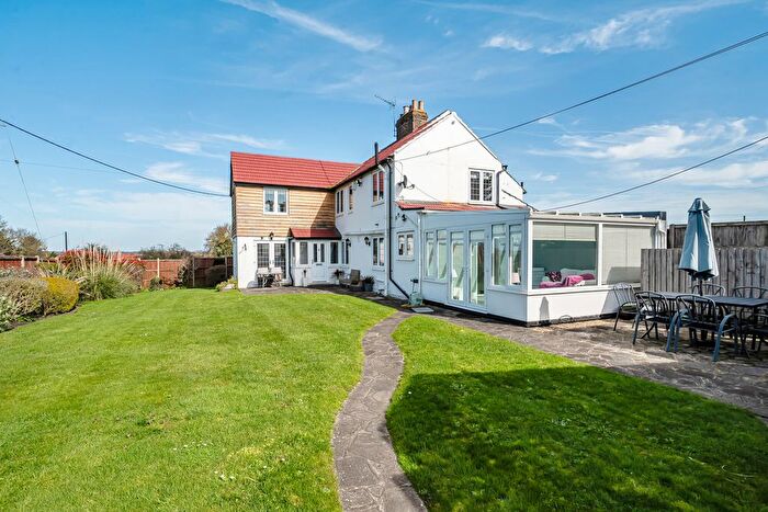 3 Bedroom Semi Detached House For Sale In Gorse Road, Orpington, Kent, BR5