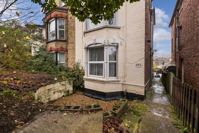 1 Bedroom Property To Rent In Upper Grosvenor Road, Tunbridge Wells, TN1